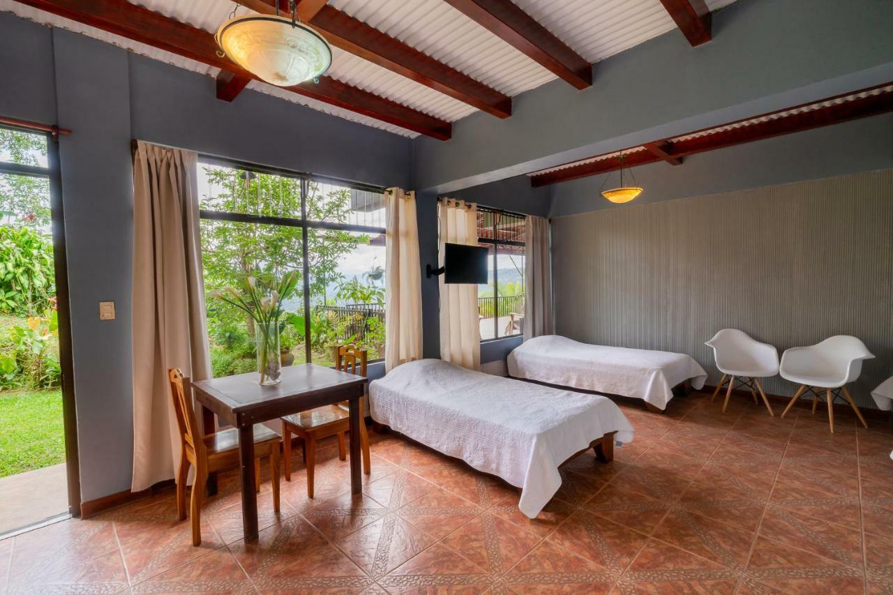 טוריאלבה Ladera Hotel מראה חיצוני תמונה