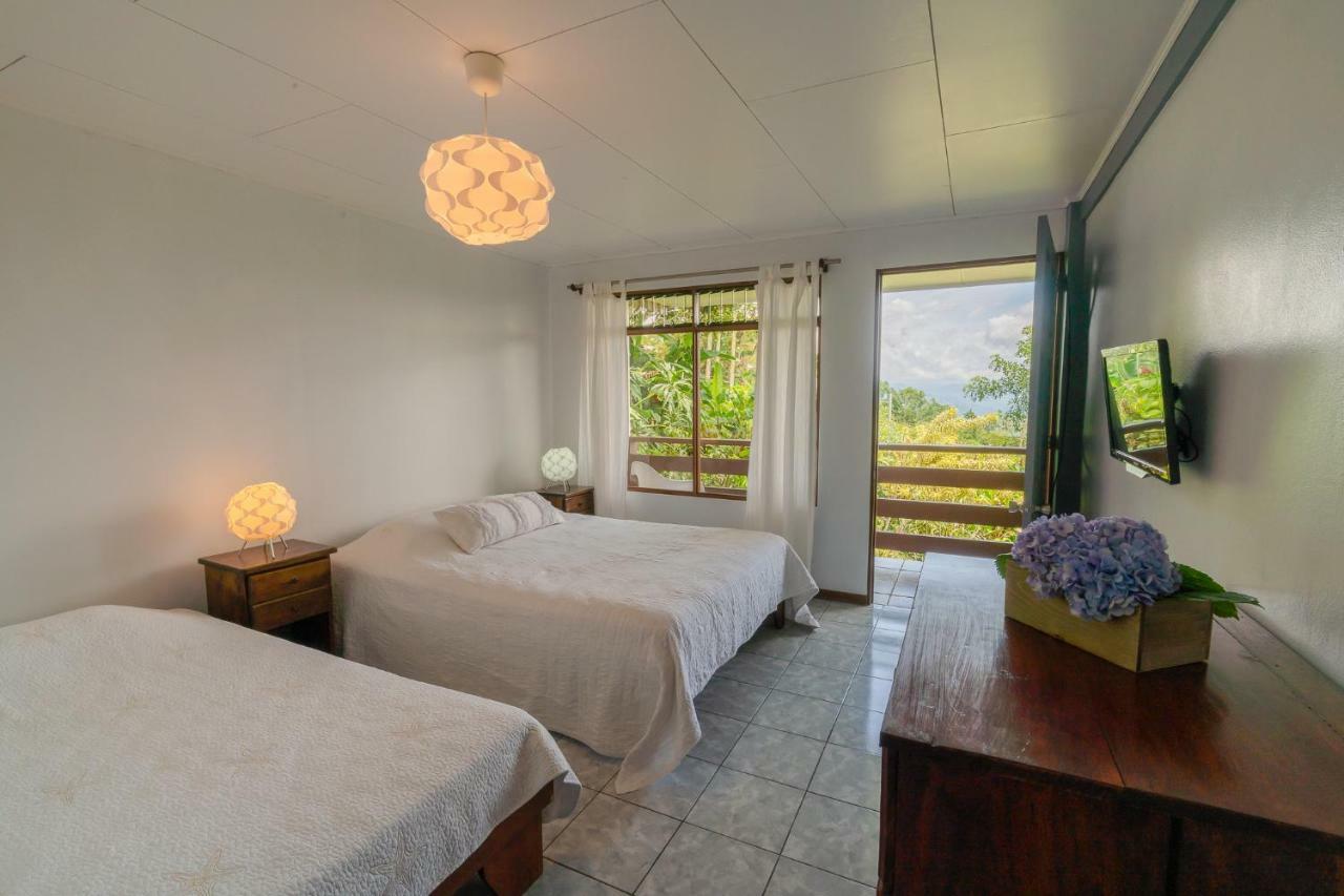 טוריאלבה Ladera Hotel מראה חיצוני תמונה